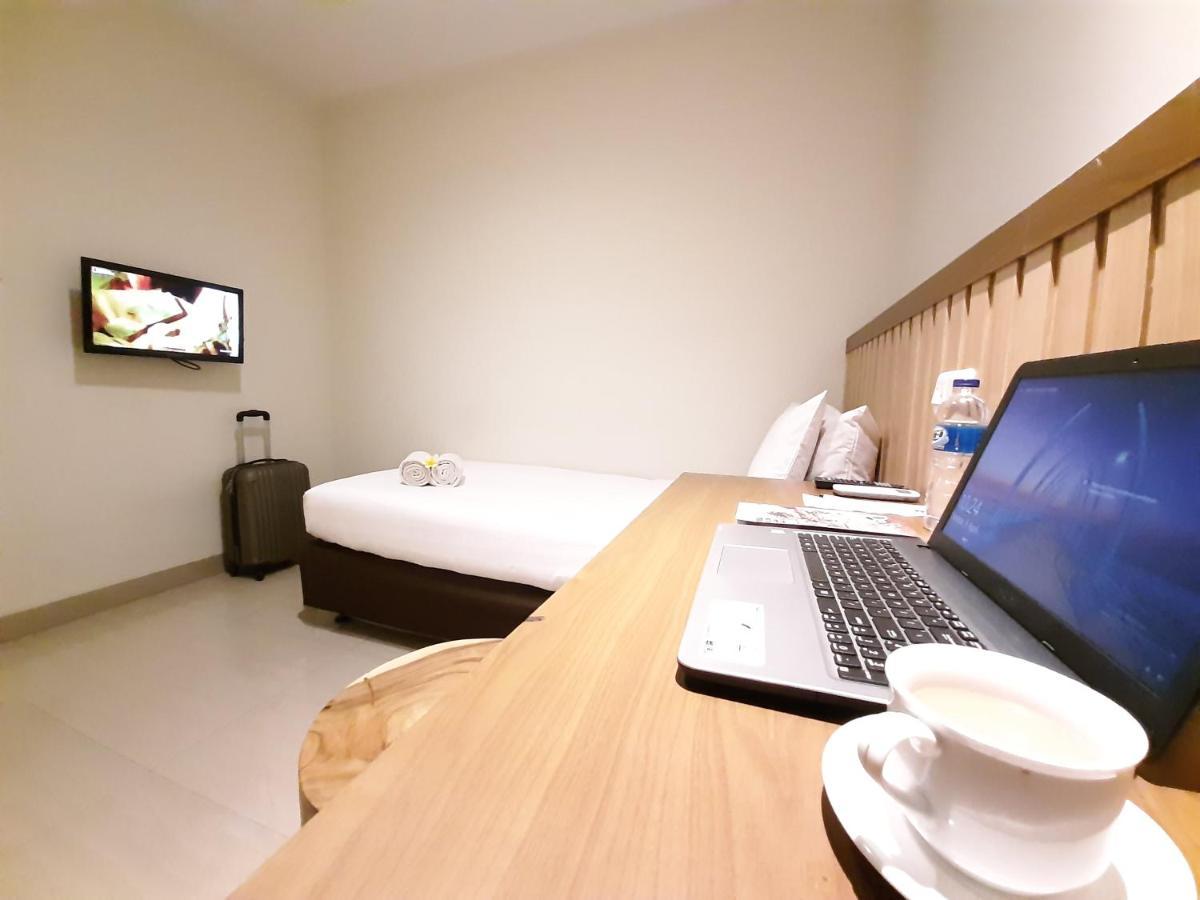 Hotel Pantes Kota Lama Семаранг Экстерьер фото