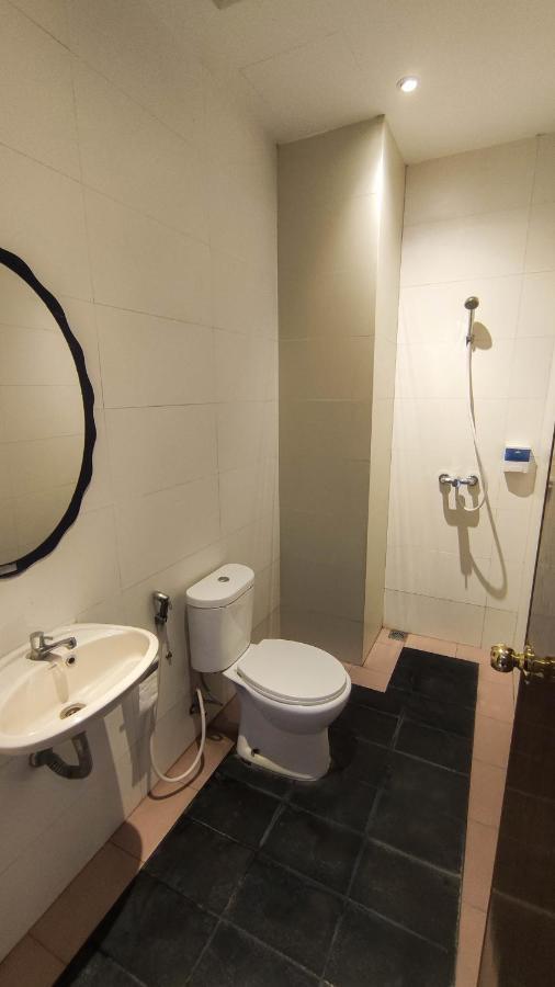 Hotel Pantes Kota Lama Семаранг Экстерьер фото