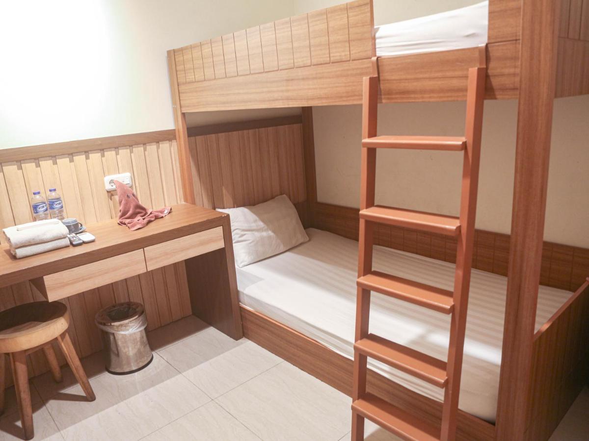 Hotel Pantes Kota Lama Семаранг Экстерьер фото