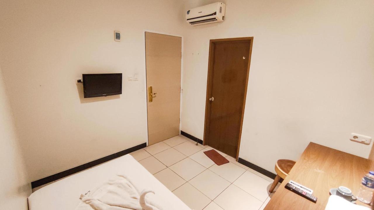 Hotel Pantes Kota Lama Семаранг Экстерьер фото